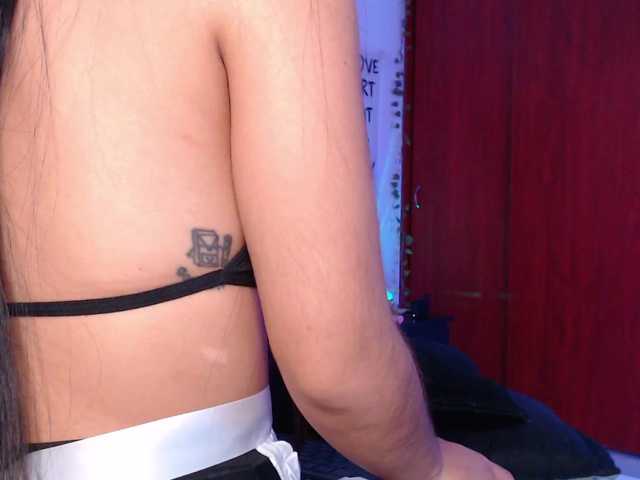 littlekayla live cam on BongaCams