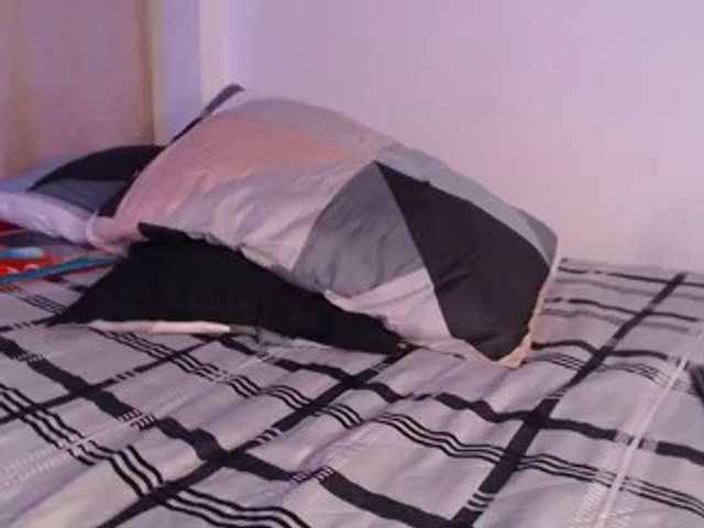 littlekayla live cam on BongaCams
