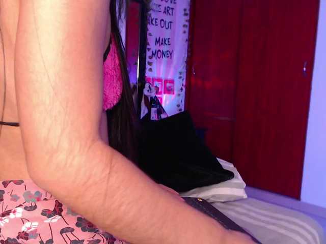 littlekayla live cam on BongaCams