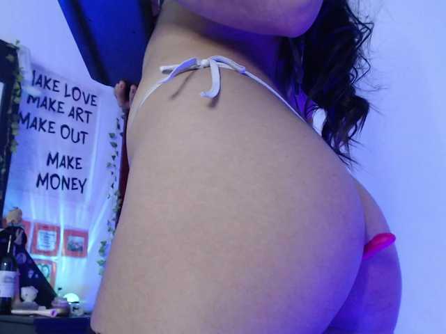 littlekayla live cam on BongaCams