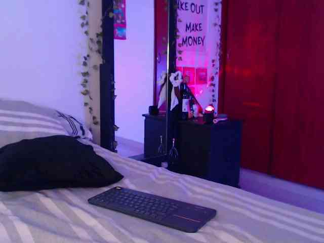 littlekayla webcam
