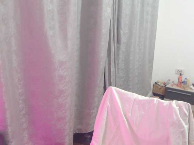 Kiss4foryou live webcam show