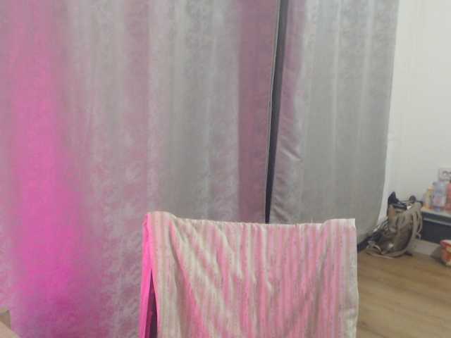 Kiss4foryou live cam on BongaCams