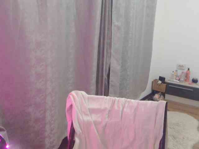 Kiss4foryou webcam