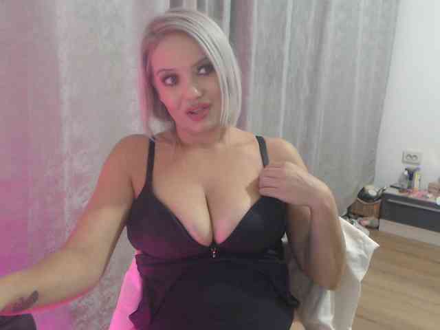 Kiss4foryou webcam