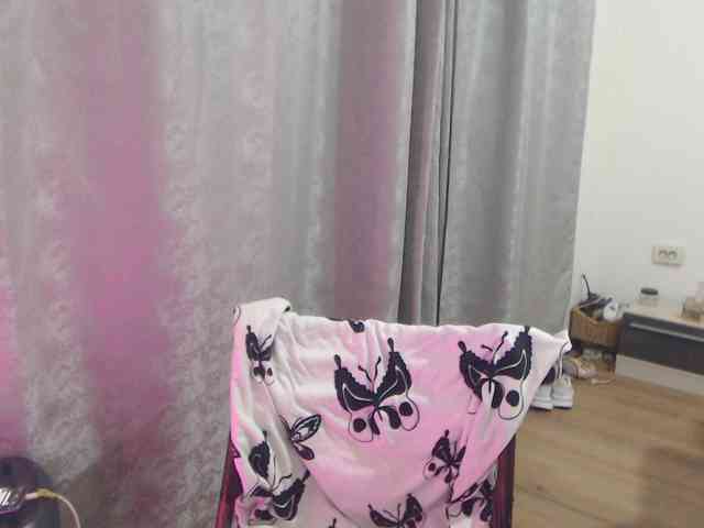 Kiss4foryou webcam