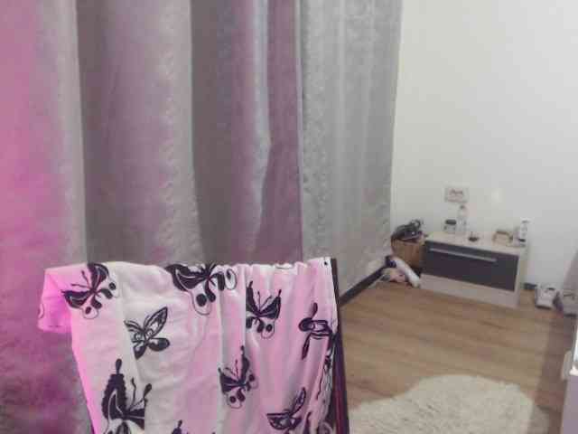 Kiss4foryou webcam