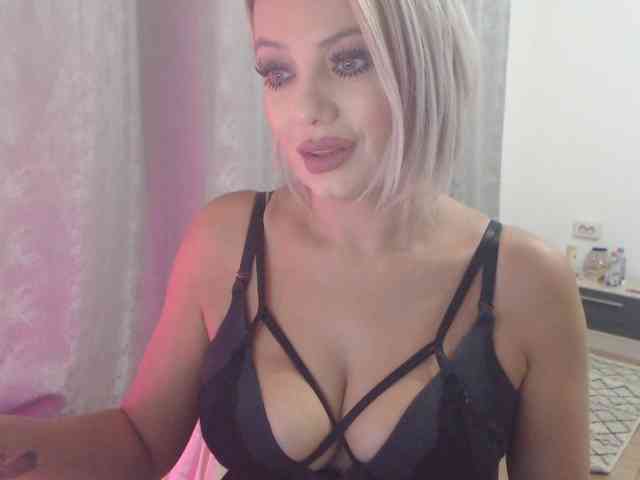 Kiss4foryou webcam