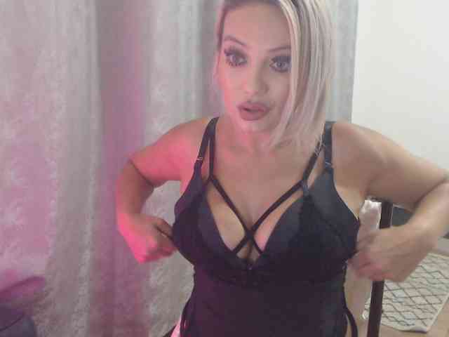 Kiss4foryou webcam