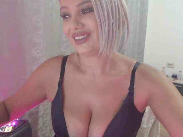Kiss4foryou webcam
