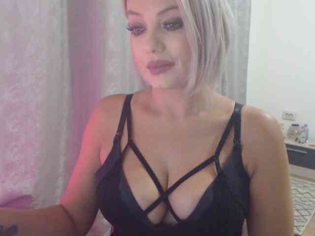 Kiss4foryou webcam