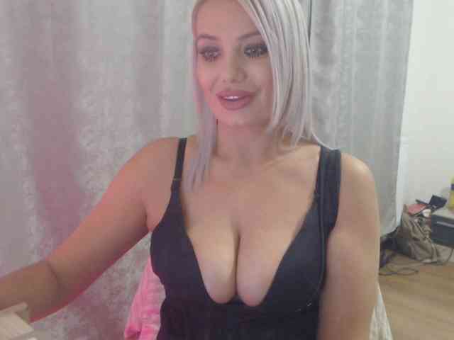 Kiss4foryou webcam
