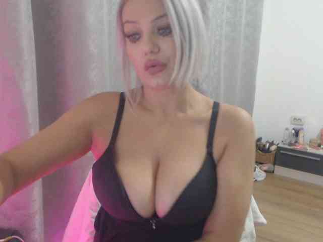 Kiss4foryou webcam