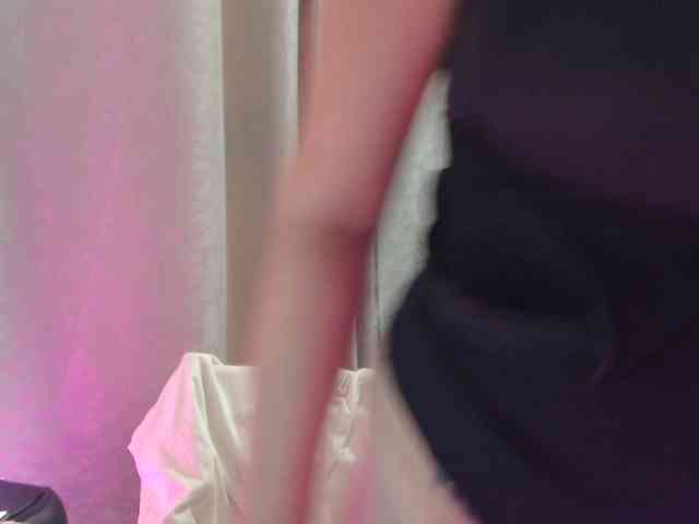 Kiss4foryou webcam