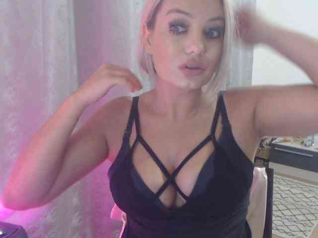 Kiss4foryou webcam