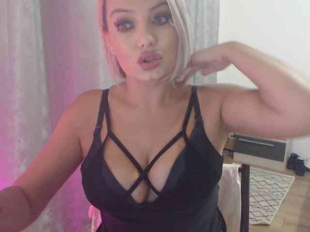 Kiss4foryou webcam