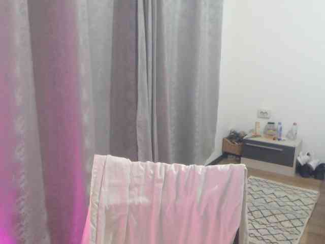 Kiss4foryou webcam