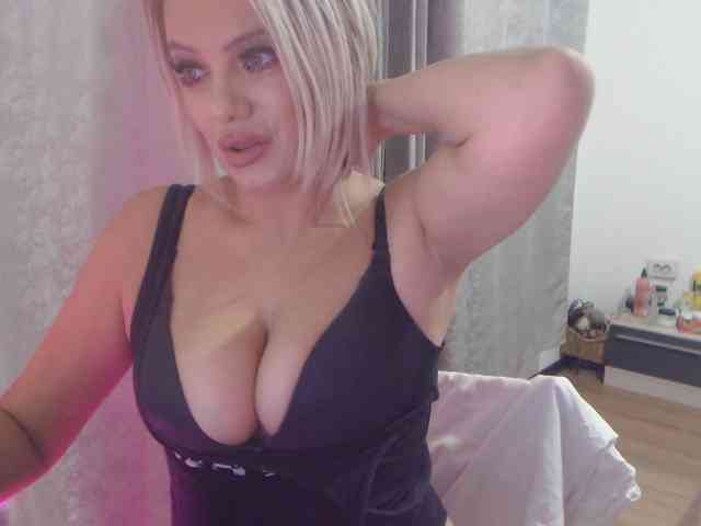Kiss4foryou webcam