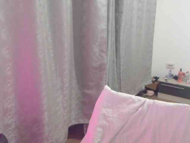 Kiss4foryou webcam