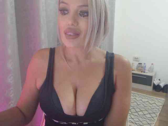 Kiss4foryou webcam