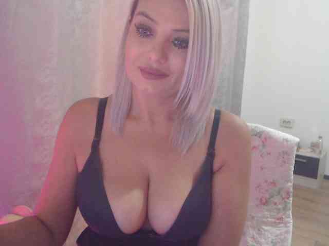 Kiss4foryou webcam