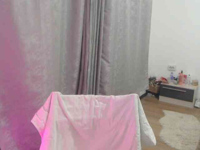 Kiss4foryou webcam