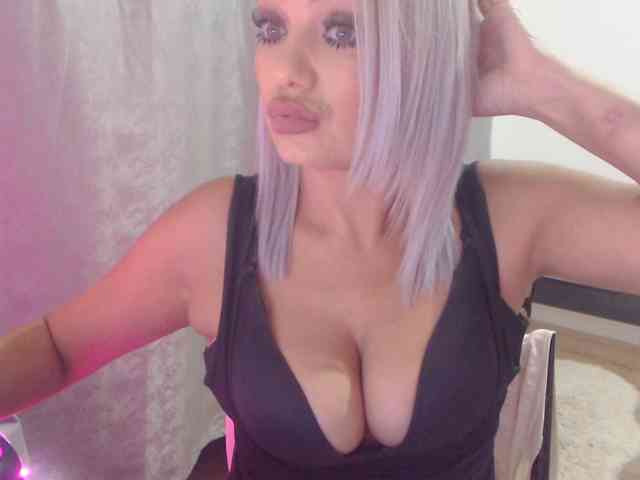 Kiss4foryou webcam