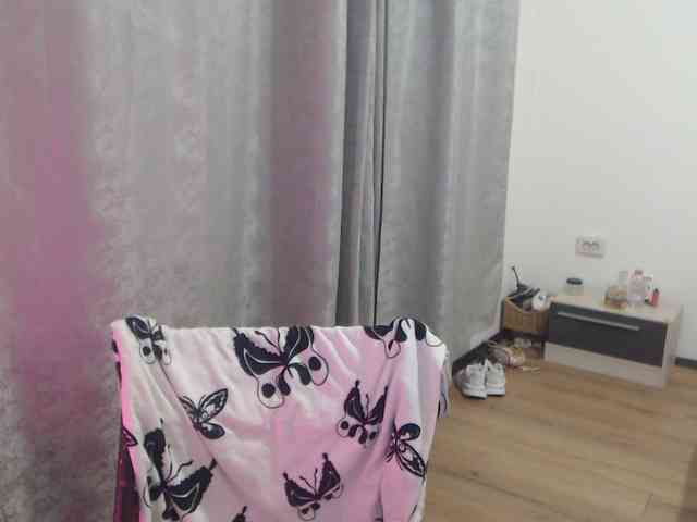 Kiss4foryou webcam