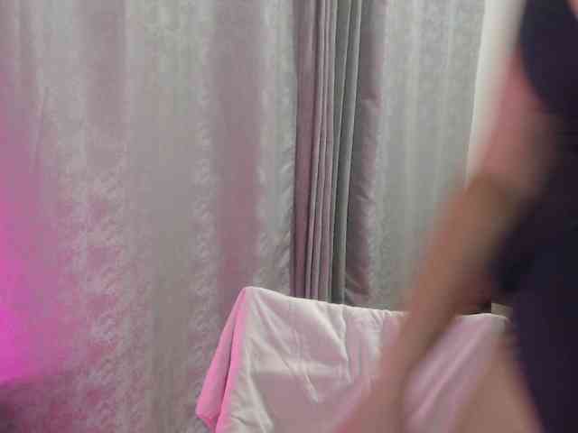 Kiss4foryou webcam