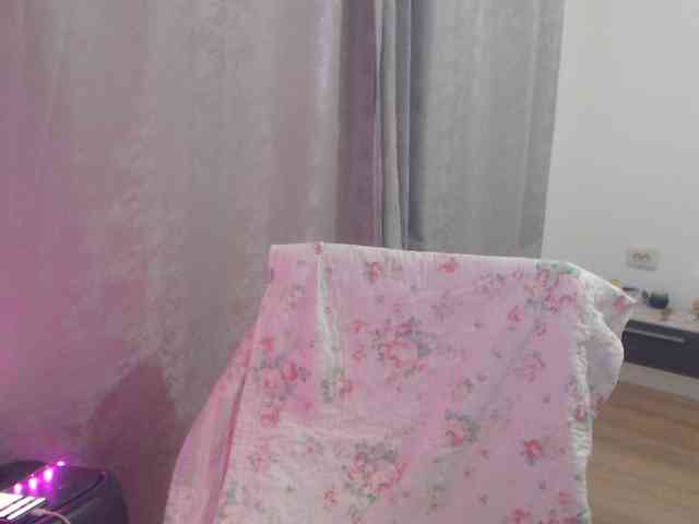Kiss4foryou webcam