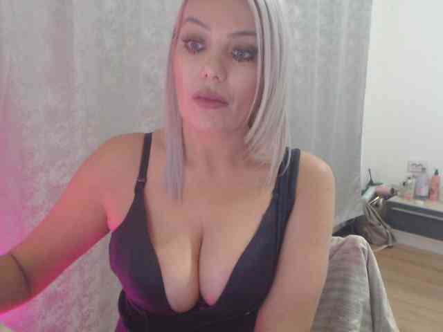 Kiss4foryou webcam