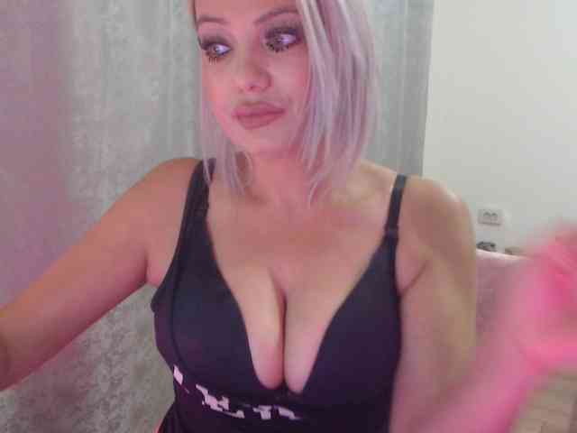 Kiss4foryou webcam