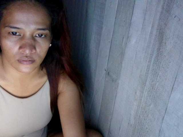 Rainie live cam preview