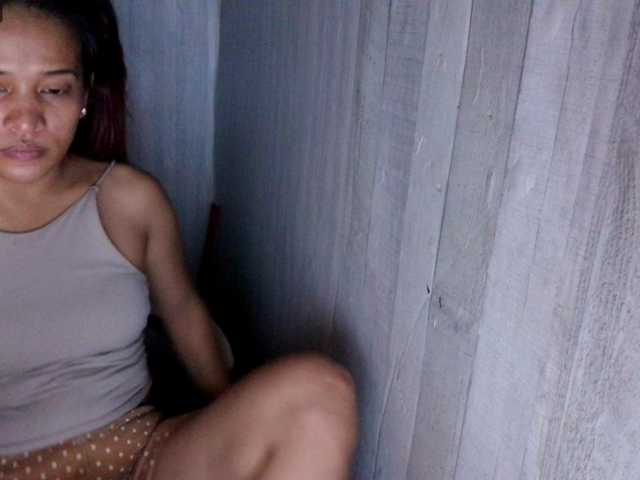 Rainie live cam preview