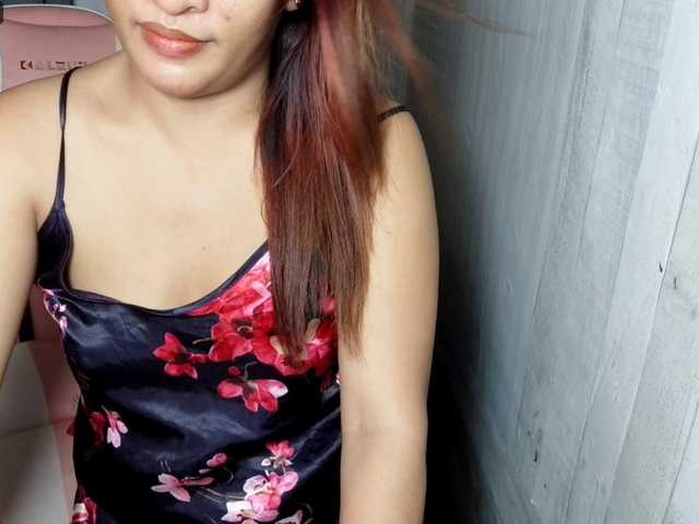Rainie live cam preview
