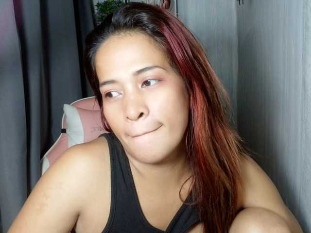 Rainie live webcam show