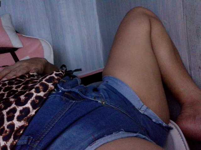 Asiankitties, live now on BongaCams
