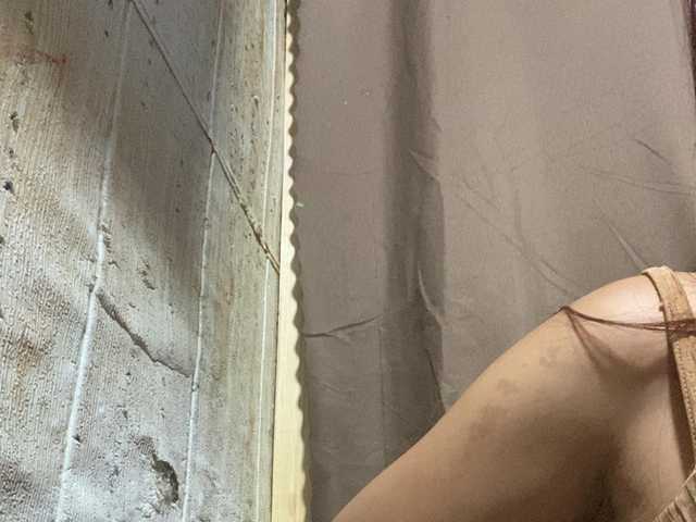 Rainie live cam preview