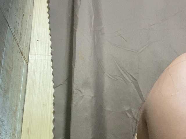 Rainie live cam preview