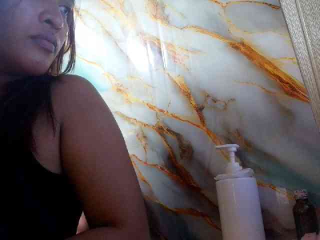 MoonFlowers webcam