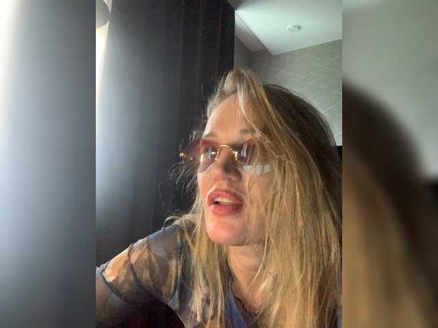 OlgaSmith live cam on BongaCams