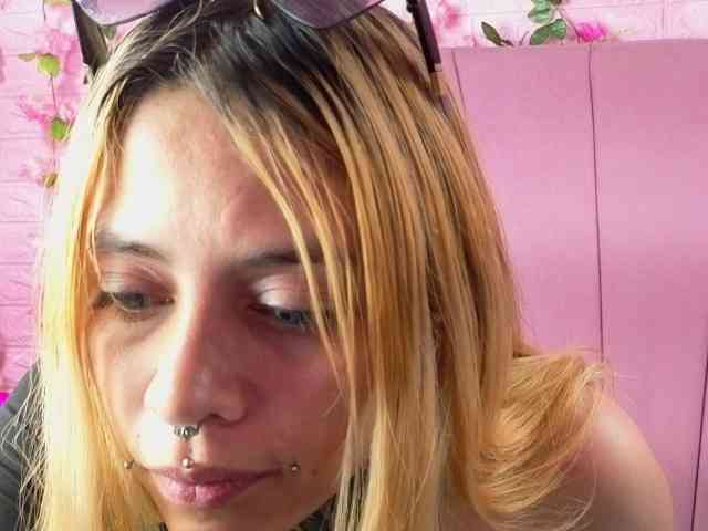 AnalHade webcam