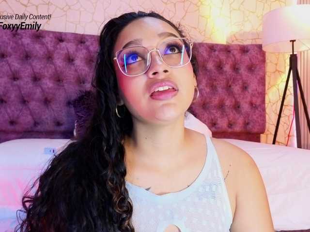 Emily-Foxyy
