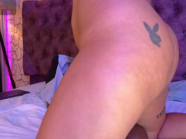 Emily-Foxyy