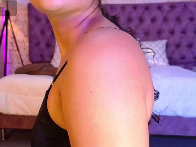 Emily-Foxyy
