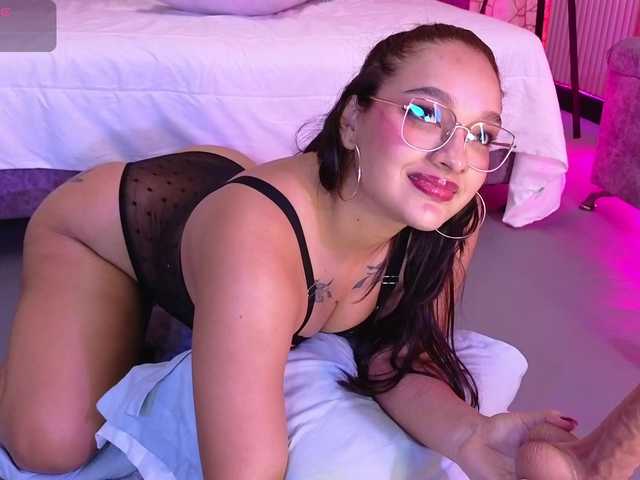 Emily-Foxyy