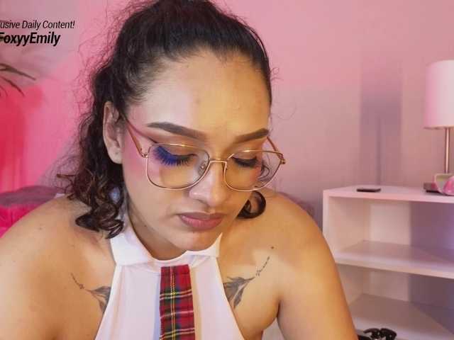 Emily-Foxyy's BongaCams show and profile