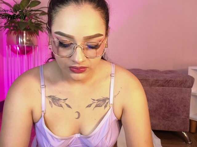 Emily-Foxyy's BongaCams show and profile