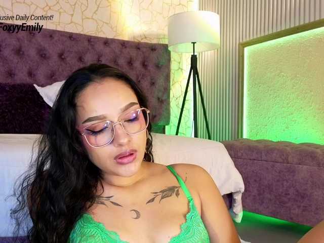 Emily-Foxyy