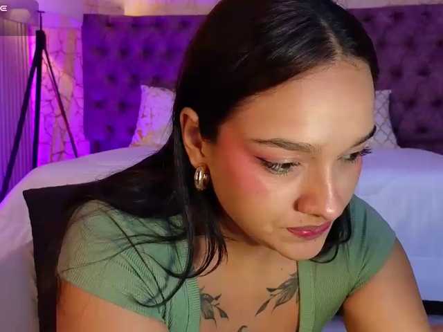 Emily-Foxyy